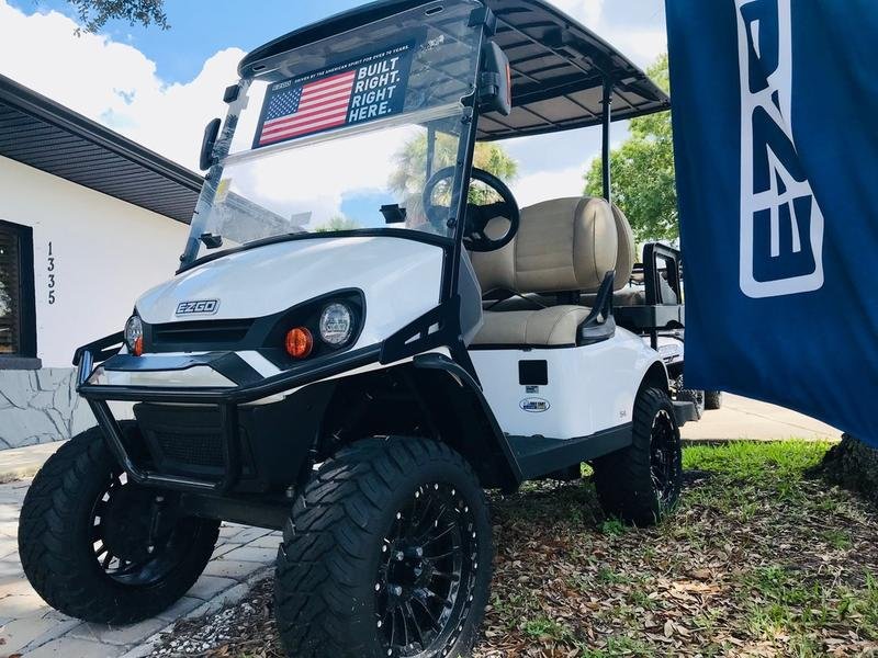 2024 E-Z-GO Express S4 ELiTE Lithium | Bright White Lifted PTV | Zero-Maintenance Power! - Image 2