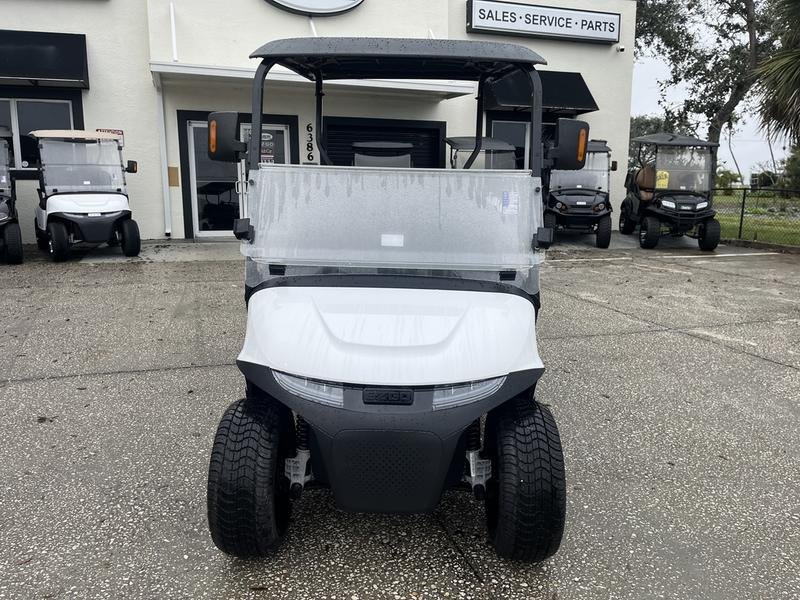 2024 E-Z-GO Freedom RXV ELiTE Lithium | Pearl White Special Edition | Zero-Maintenance Electric Sale! - Image 2